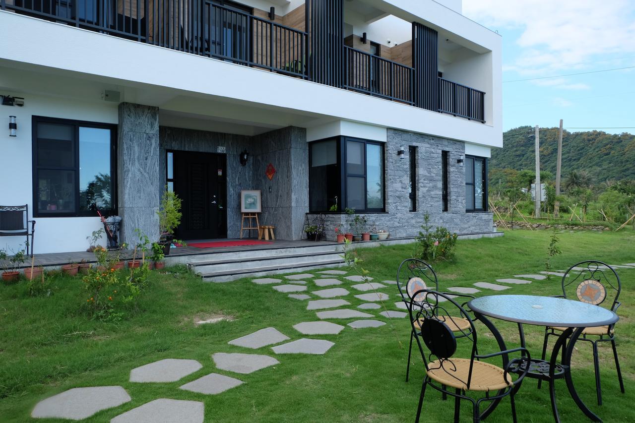 Moonlit Seaview Homestay Donghe Exterior foto