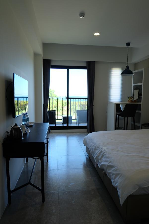 Moonlit Seaview Homestay Donghe Exterior foto